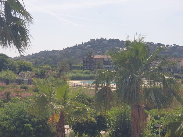 Location bel appartement 2 pièces rés. piscine et accès direct plage