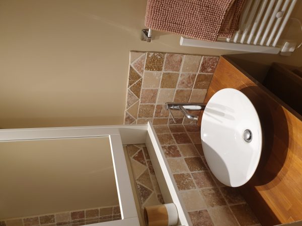 jolie 2 P avec clim et wifi – Image 3