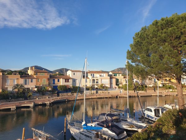 Superbe 2 pièces Port Cogolin – Image 14