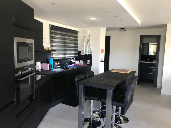 Magnifique appartement vue port – Image 2