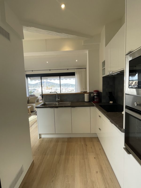 Magnifique appartement 3 chambres vue port – Image 9